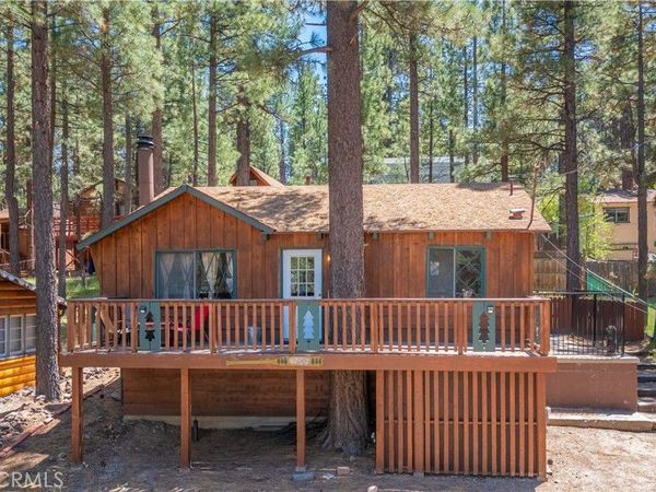 620 W Aeroplane Boulevard, Big Bear City, CA 92314
