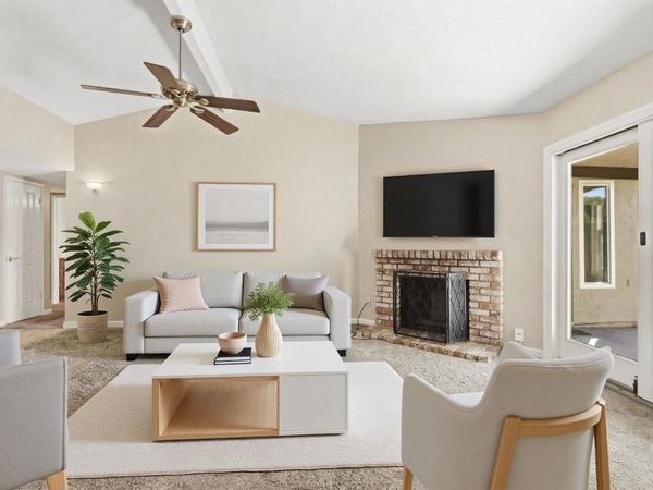 165 Fairoaks Dr, Vacaville, CA 95688