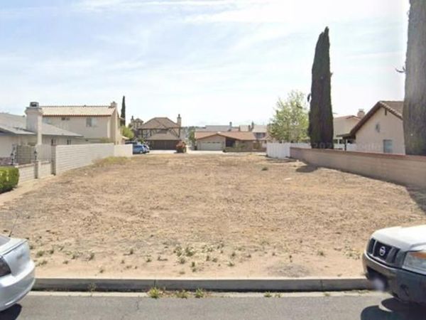 13840 Driftwood Drive , Victorville, CA 92395