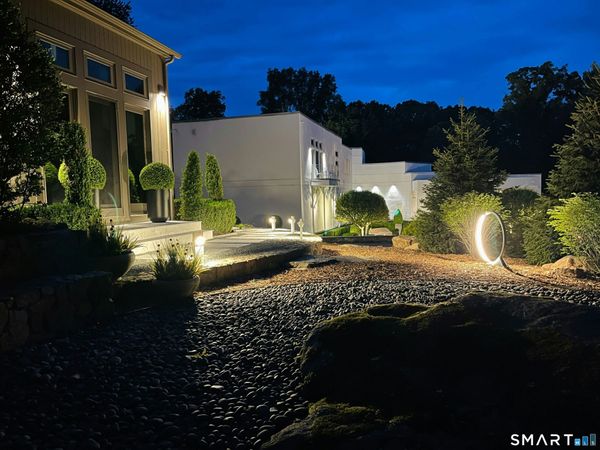 300 Sturges Ridge , Wilton, CT 06897