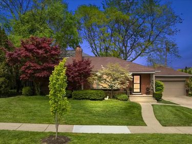 4374 Arden Place, Royal Oak, MI 48073