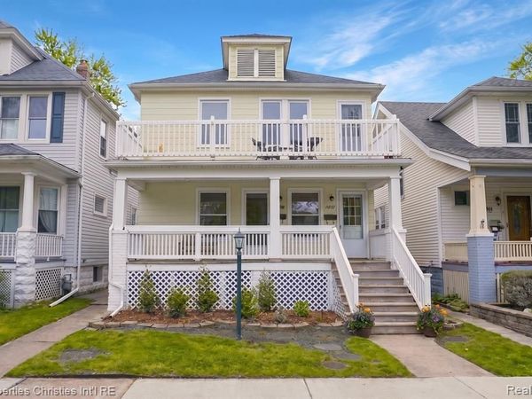 1093-95 Lakepointe Street , Grosse Pointe Park, MI 48230