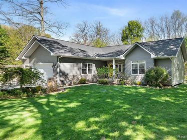 8306 Foster Road, Clarkston, MI 48346