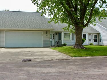 282 4th Avenue SW, Blooming Prairie, MN 55917
