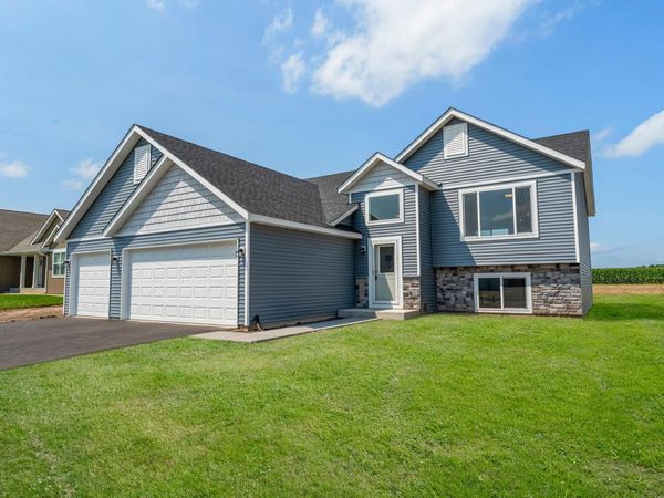 106 Maple Court, Cannon Falls, MN 55009