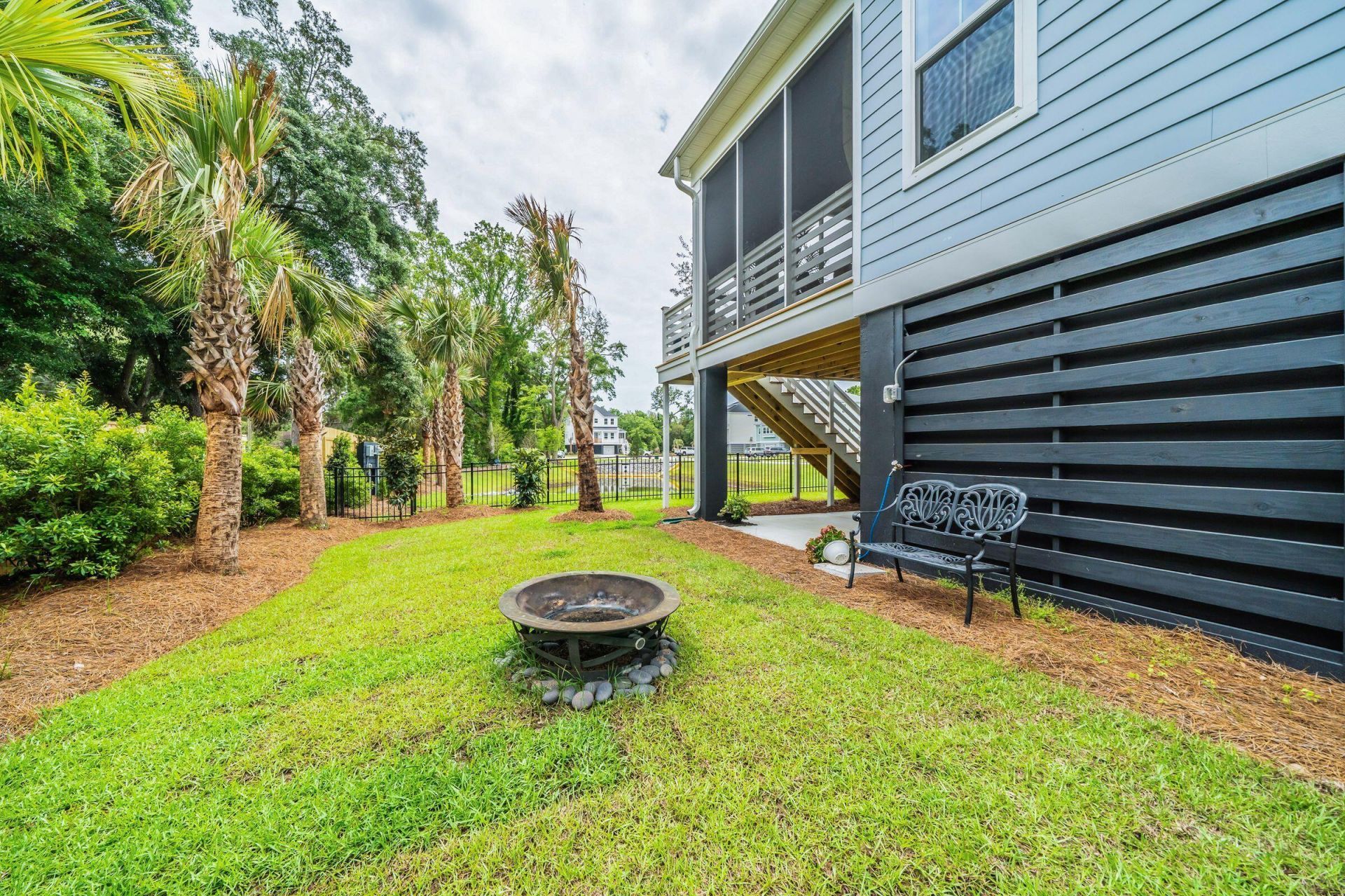 1427 Dahlia Drive Photo 78