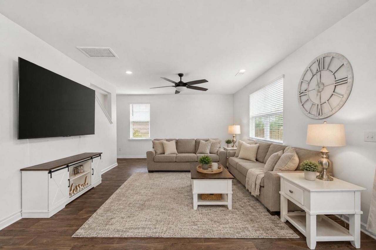 358 Azore Way Photo 11