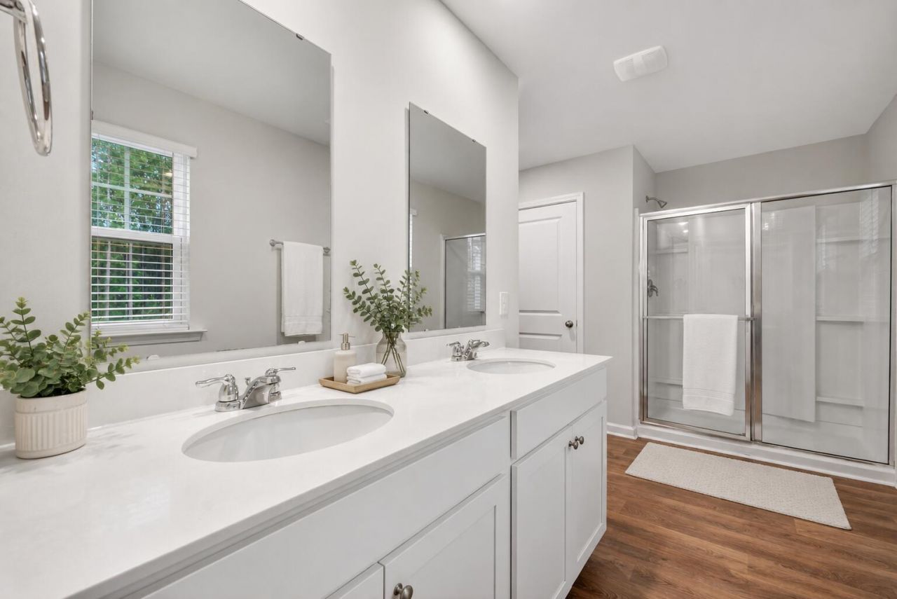 358 Azore Way Photo 17