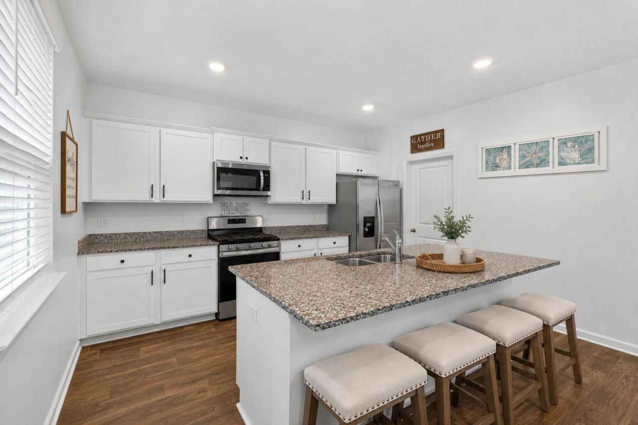 358 Azore Way Photo 8