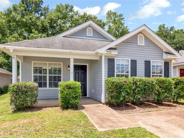 2122 Spring Grove W, Mobile, AL 36695