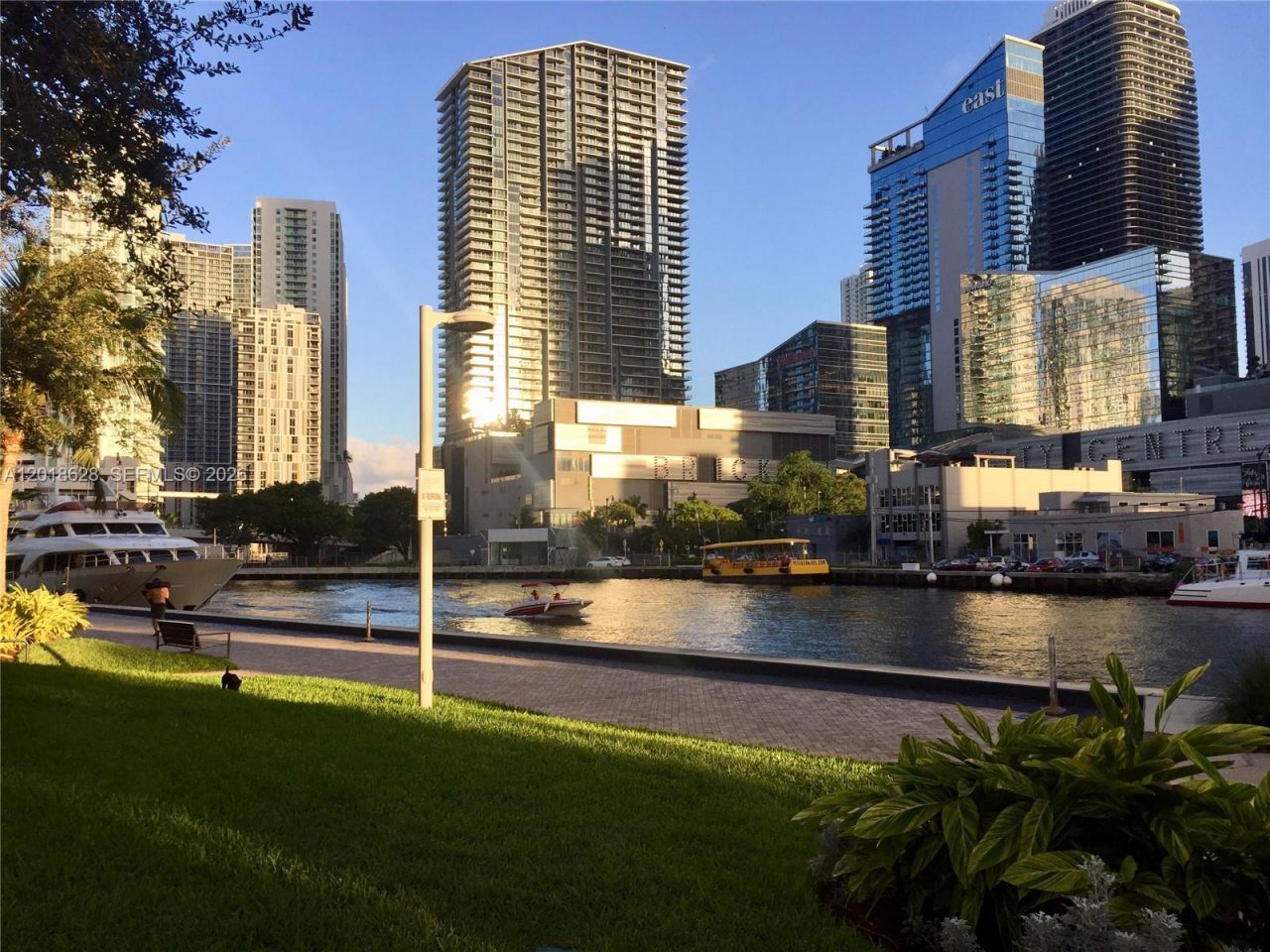 92 SW 3rd St , Unit 4106, Miami, FL 33130 Photo