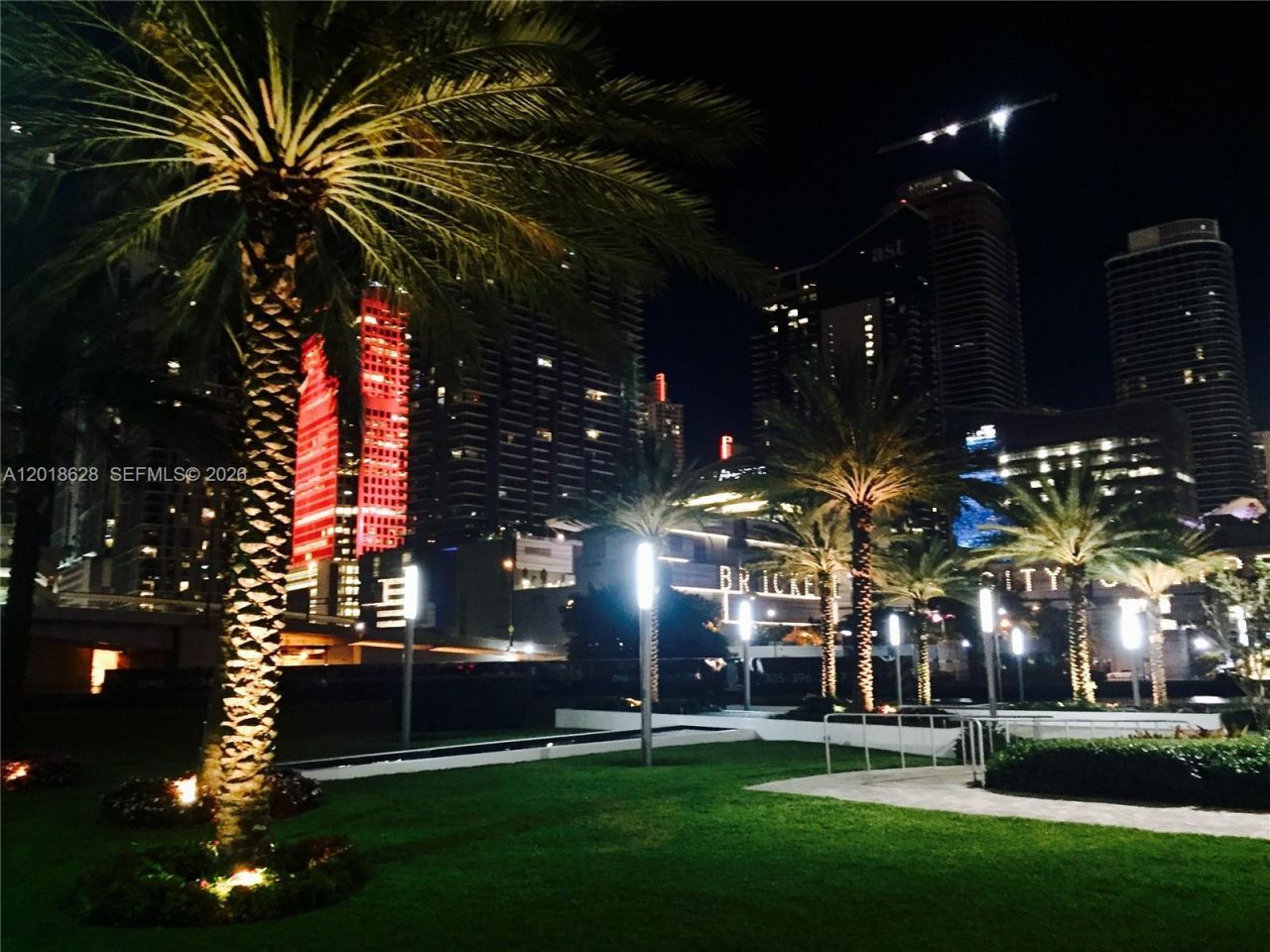 92 SW 3rd St , Unit 4106, Miami, FL 33130 Photo