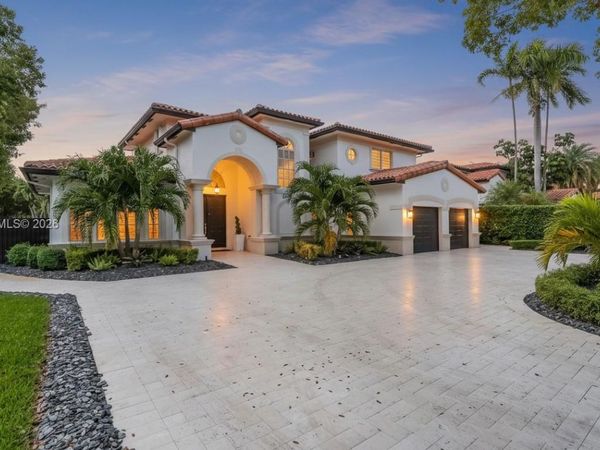 15632 NW 79th Ct, Miami Lakes, FL 33016
