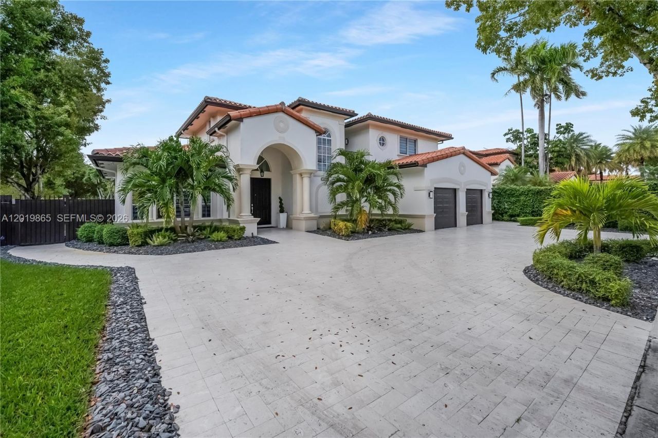 15632 NW 79th Ct, Miami Lakes, FL 33016 Photo