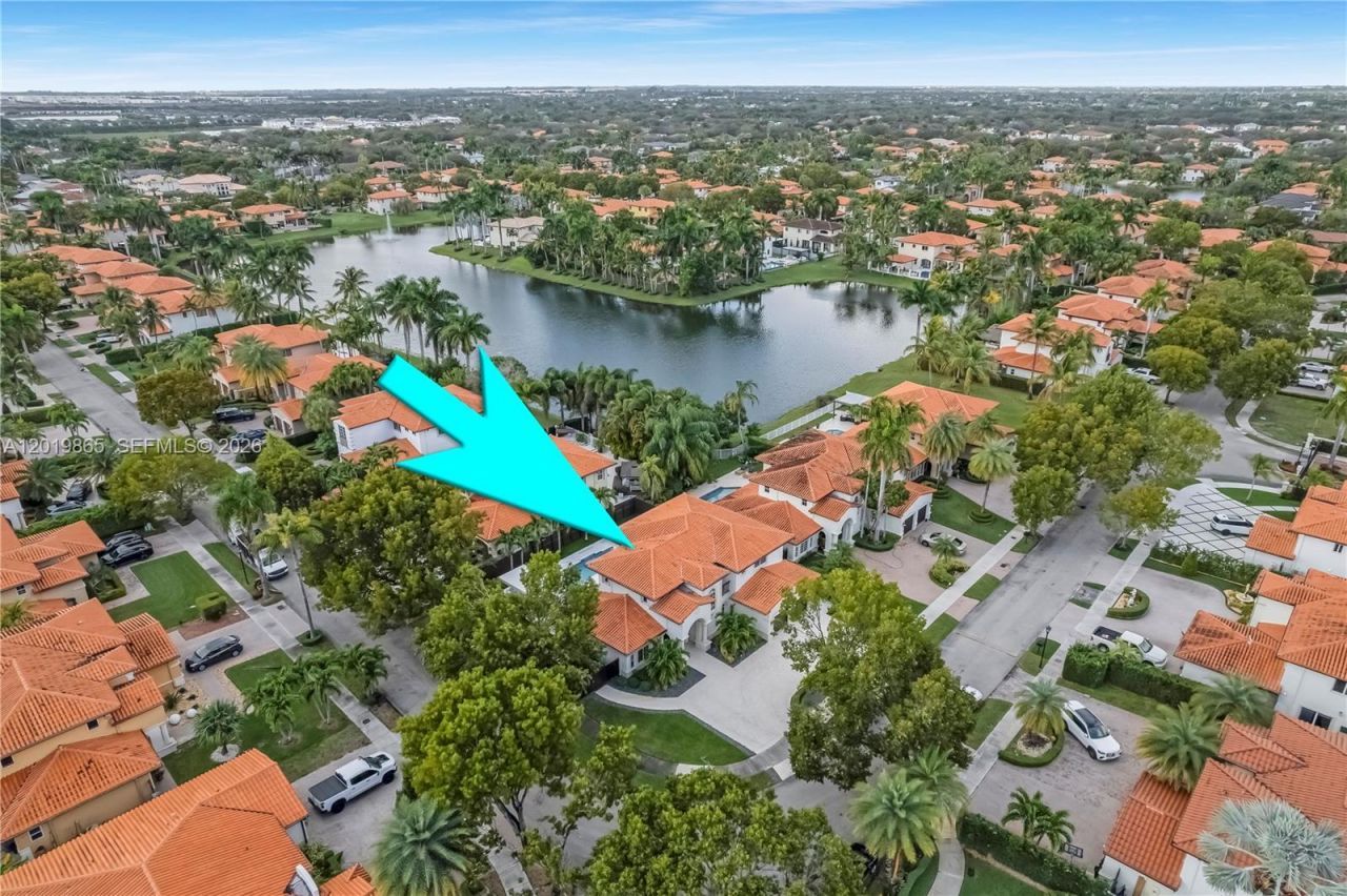 15632 NW 79th Ct, Miami Lakes, FL 33016 Photo