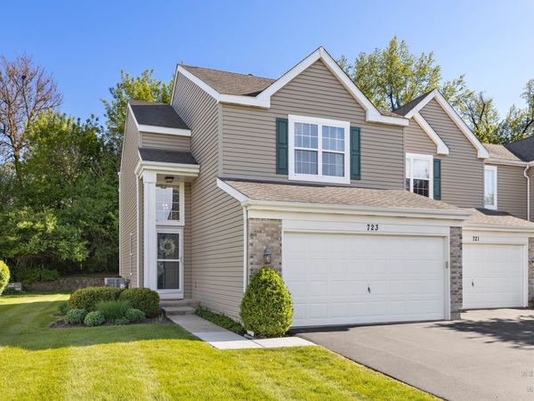 723 Silk Oak Lane , Crystal Lake, IL 60014