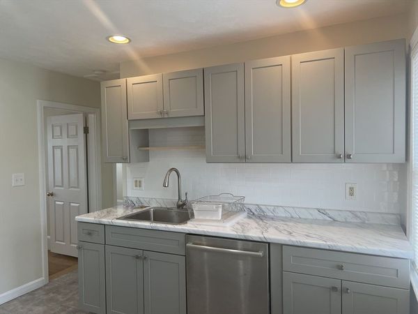 20 Henley, Unit 20, Medford, MA 02155