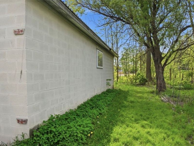 141 Austin Avenue NW, Warren, OH 44485 Photo 12