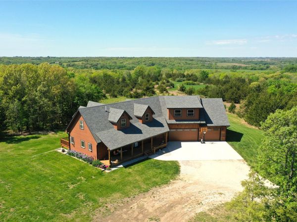 7708 Virginia Street, New Virginia, IA 50210