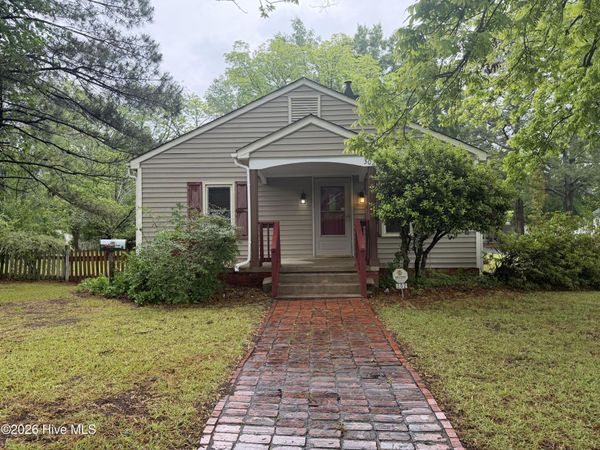 302 N Brevard Street , Selma, NC 27576