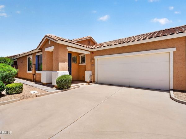963 S COLONIAL Drive, Gilbert, AZ 85296
