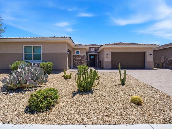 2525 E PLEASANT Lane, Phoenix, AZ 85042