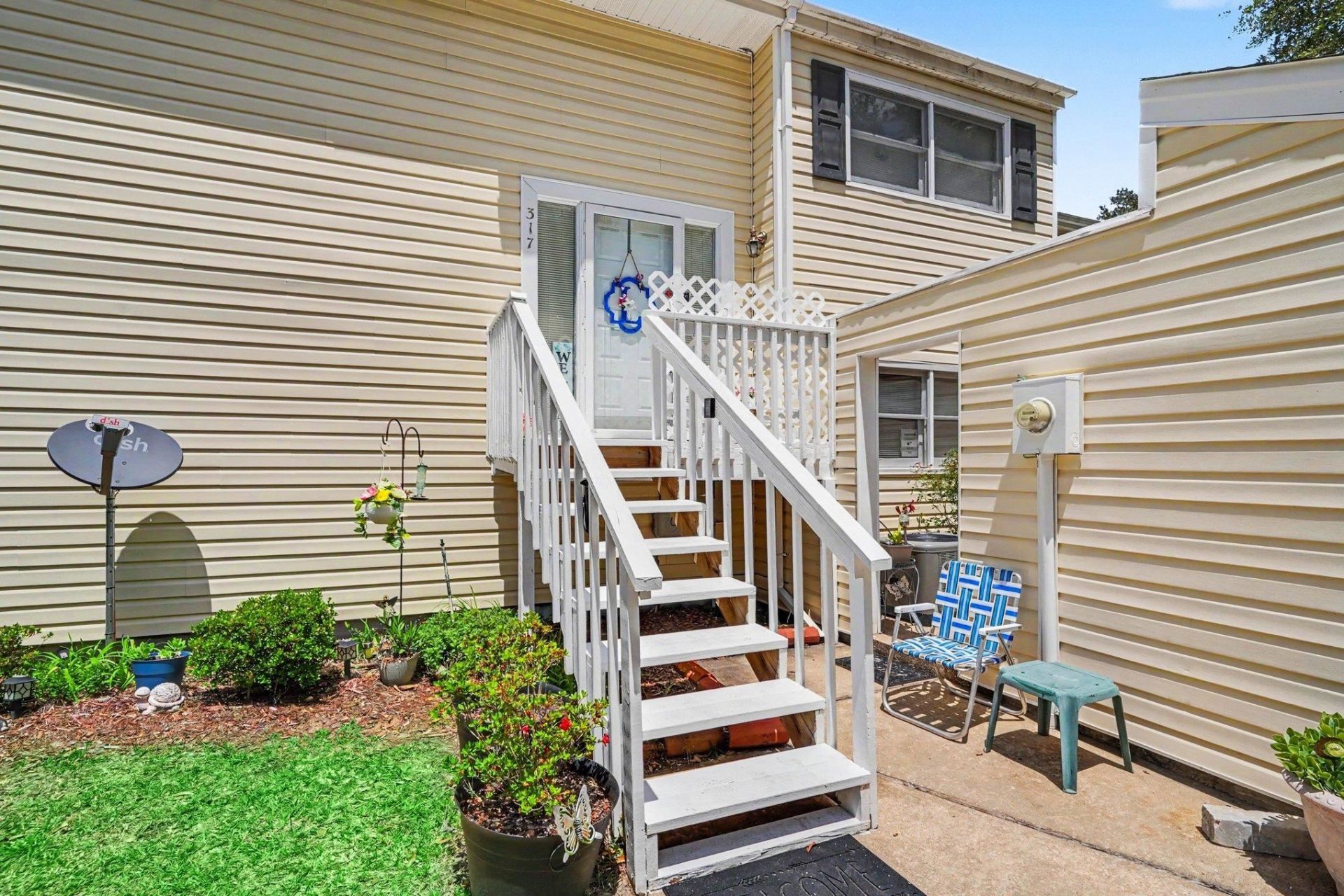 317 Lakeview Dr.  Photo 5