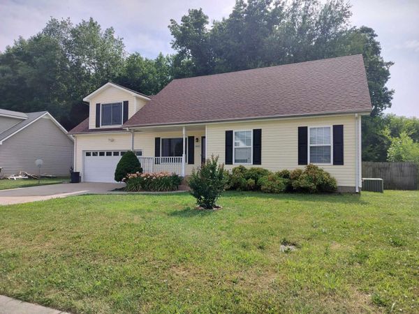 3802 Man O War Blvd , Clarksville, TN 37042