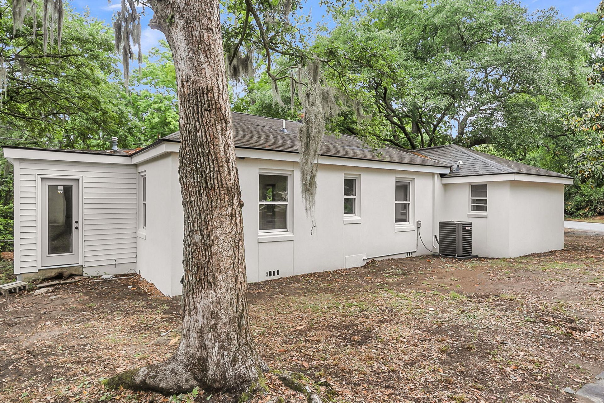 4412 Holmes Avenue Photo 8
