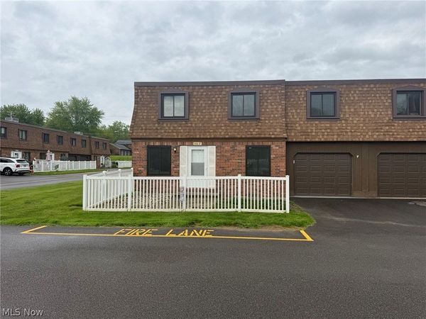 944 Wadsworth Road, Unit F3, Medina, OH 44256
