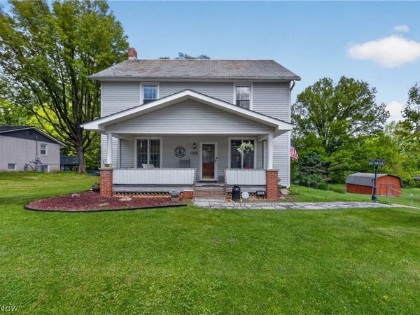 1933 W High Street , Orrville, OH 44667