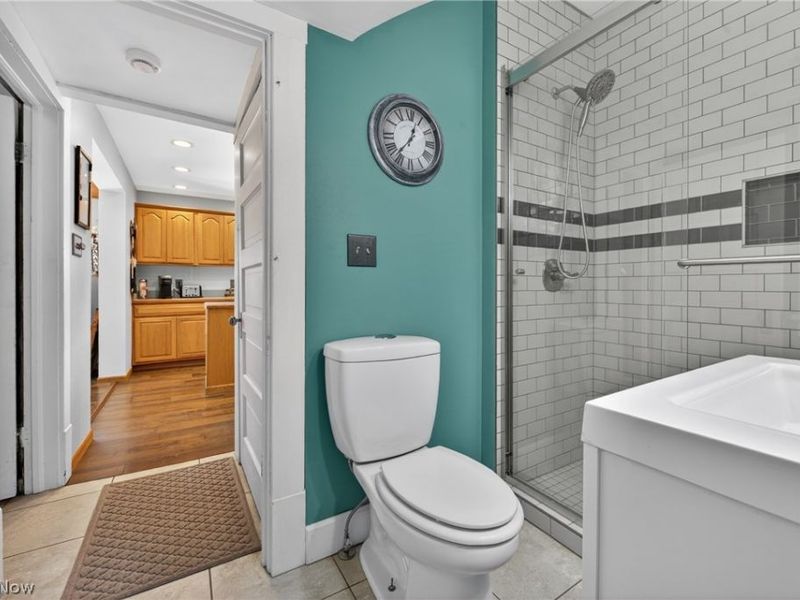 1933 W High Street, Orrville, OH 44667 Photo 10