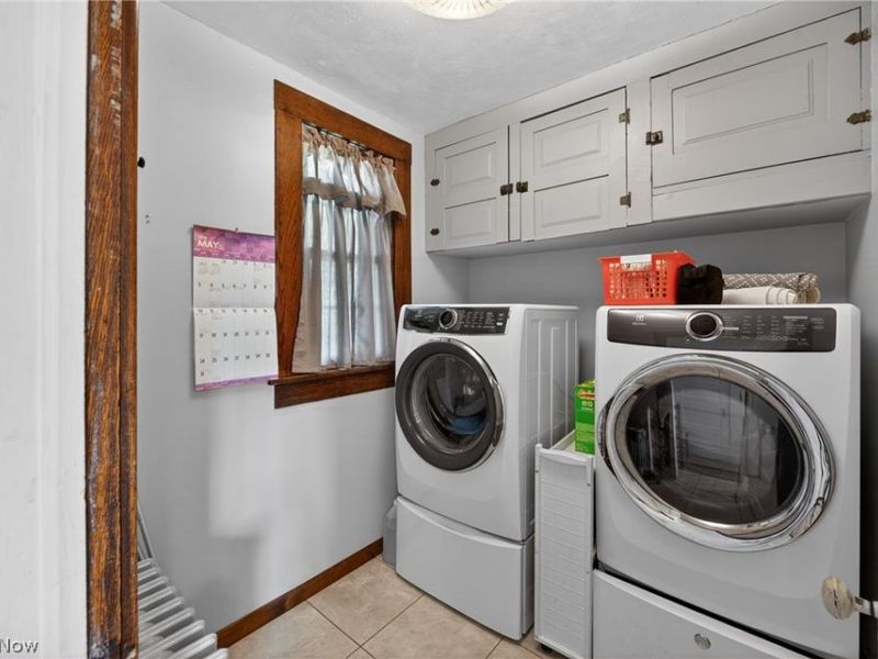 1933 W High Street, Orrville, OH 44667 Photo 12