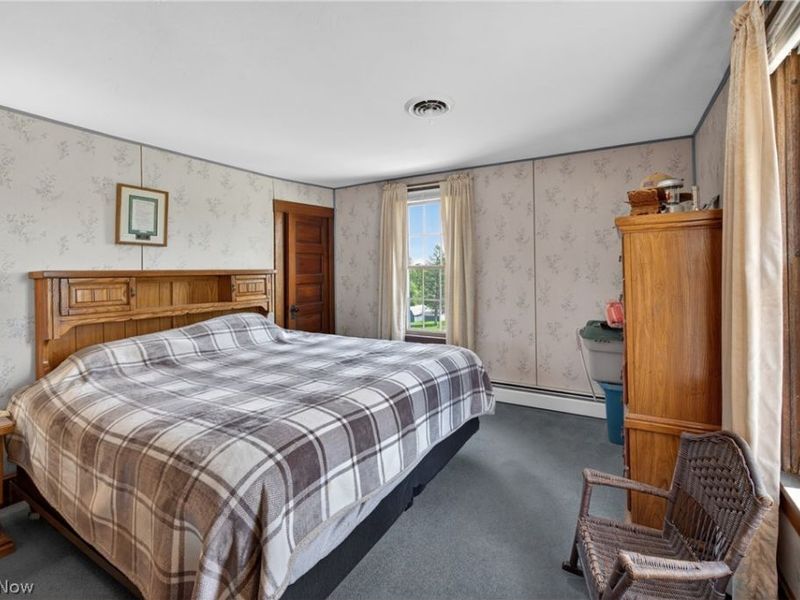 1933 W High Street, Orrville, OH 44667 Photo 17
