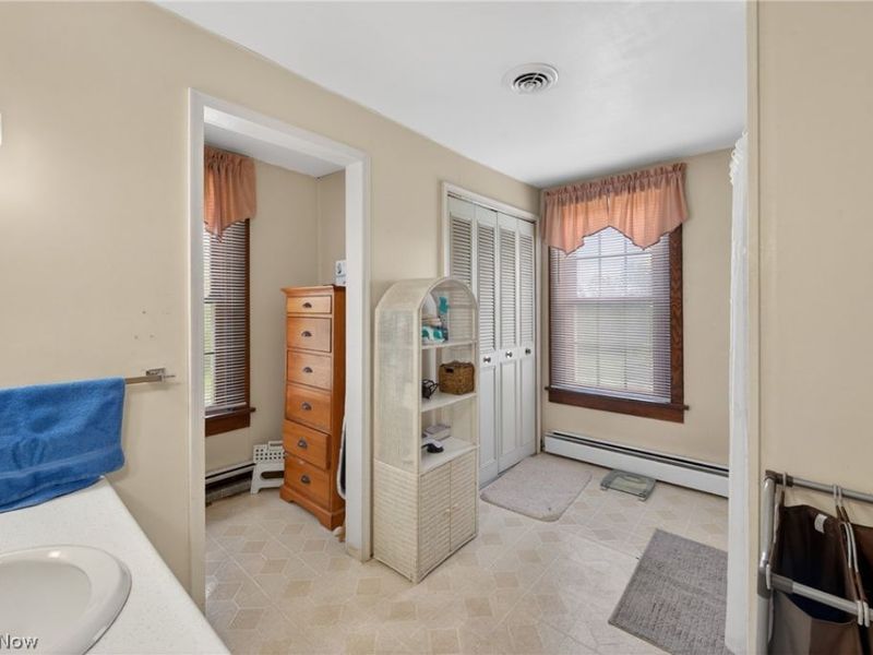 1933 W High Street, Orrville, OH 44667 Photo 21