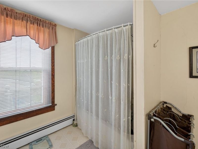 1933 W High Street, Orrville, OH 44667 Photo 22