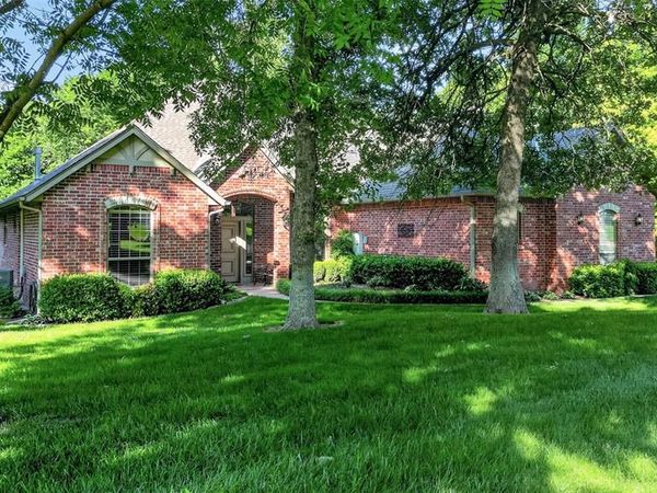 7400 Oakwood Creek Road, Edmond, OK 73034