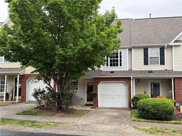 528 Oxford Street, Winston-Salem, NC 27103