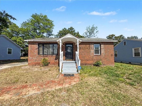 703 Abington Drive , Greensboro, NC 27401