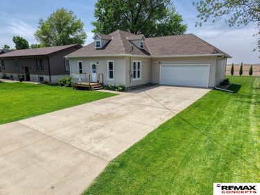 104 Wells Street , Waco, NE 68460