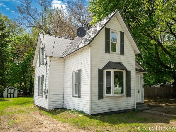 501 Oak Avenue, Muskegon, MI 49442