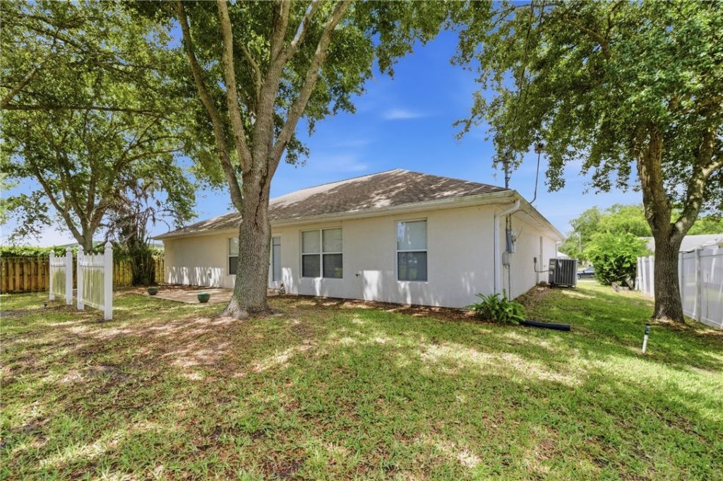 425 Oak Street, Sebastian, FL 32958 Photo