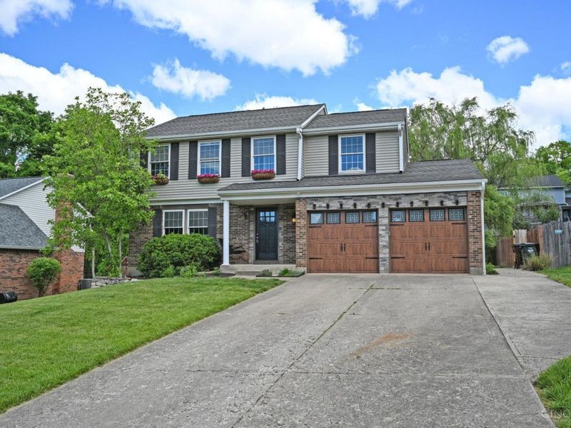 7712 Stonehill Drive, Anderson Twp, OH 45255 Photo 2