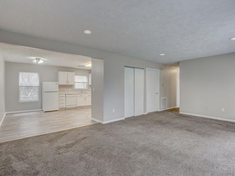 5547 Kirby Avenue, Cincinnati, OH 45239 Photo 21