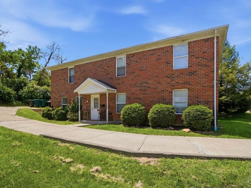 5547 Kirby Avenue, Cincinnati, OH 45239 Photo 3