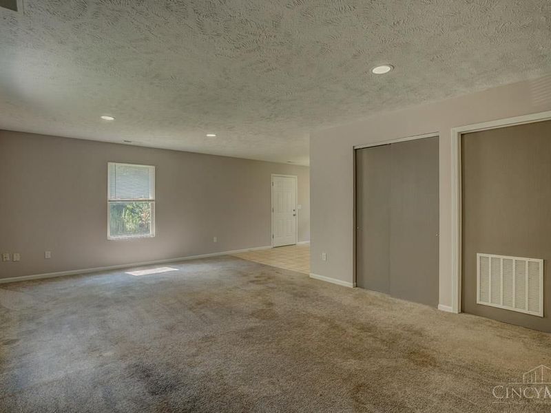 5547 Kirby Avenue, Cincinnati, OH 45239 Photo 35