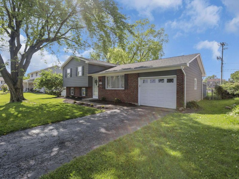 2433 Yates Avenue, Grove City, OH 43123 Photo 3