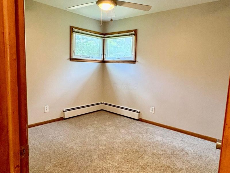 319 Bachtel Street SE, North Canton, OH 44720 Photo 18