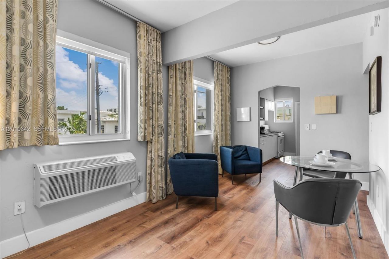 8100 Harding Ave , Unit 514, Miami Beach, FL 33141 Photo