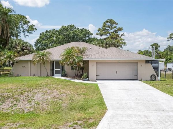 505 Dayton AVE , LEHIGH ACRES, FL 33972